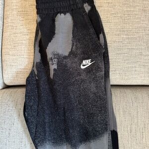 Nike Black and Gray Sweatpants with Relaxed Fit